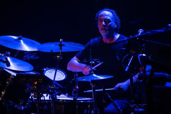 Jan. 9 in Music History: Happy birthday to Bobby Z. of The Revolution