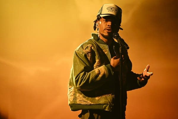THE TONIGHT SHOW STARRING JIMMY FALLON -- Episode 2169 -- Pictured: Musical guest Chance the Rapper performs on Tuesday, August 5, 2025.