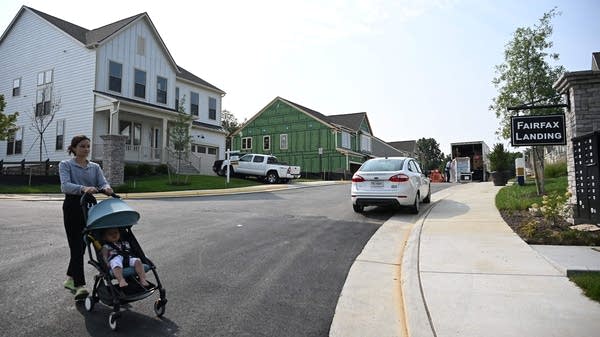 There's a glut of new unoccupied homes where the post-pandemic building spree took place, like markets in the Sun Belt.