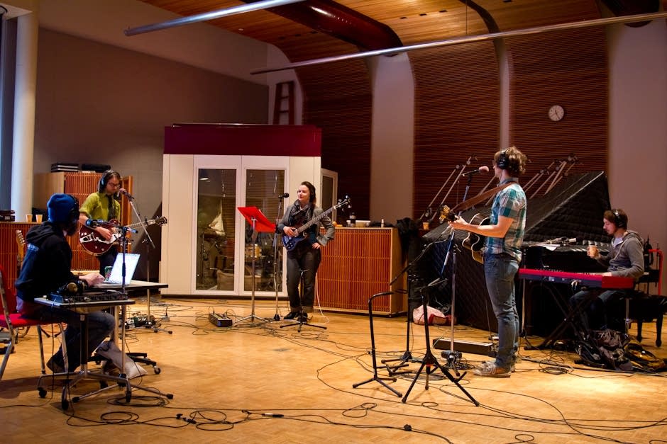 Rogue Valley Perform In The Current Studio The Current rogue valley perform in the current