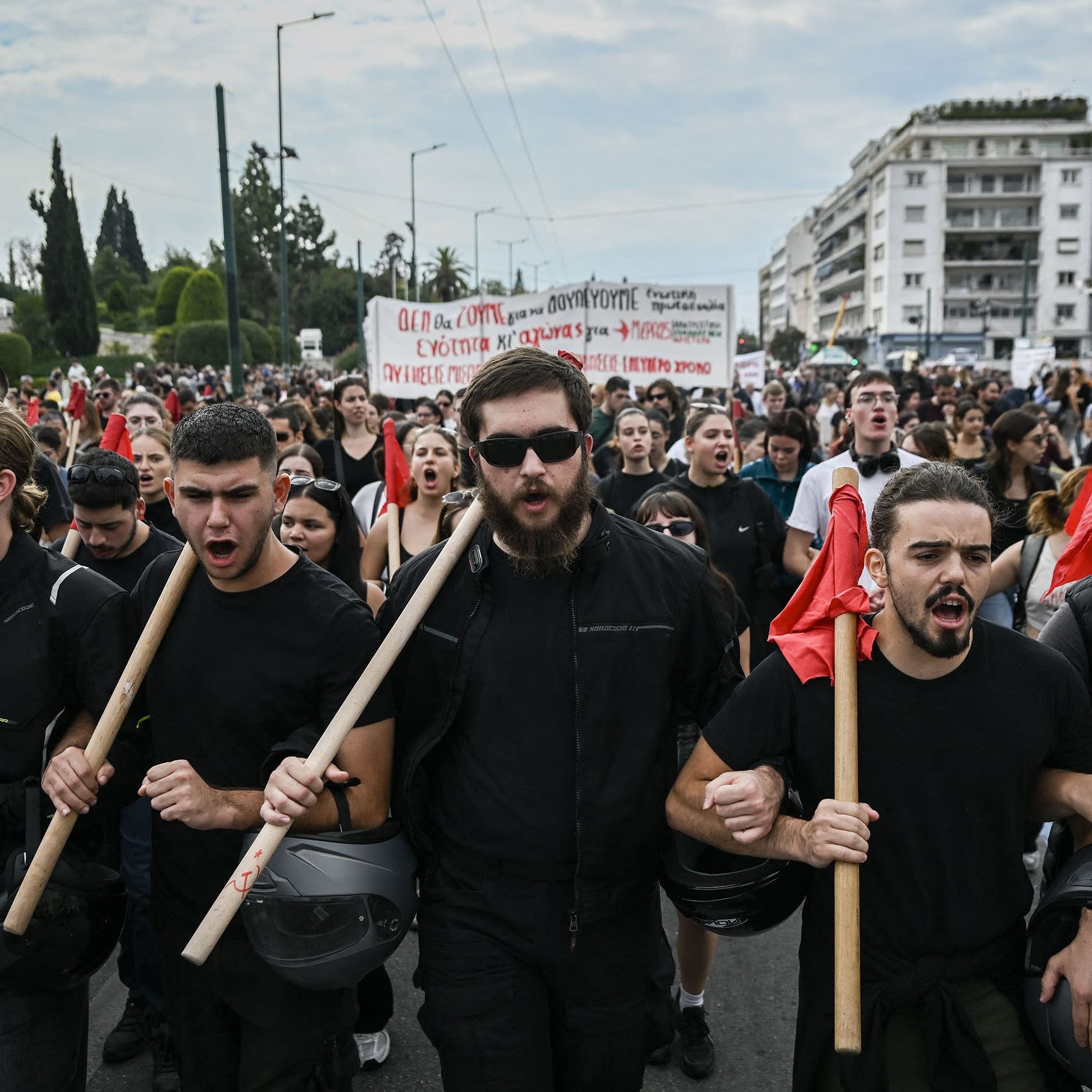 Greece decides on a 13-hour working day