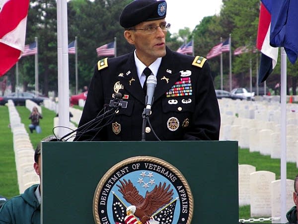 5 x 8: Two soldiers. Two legacies