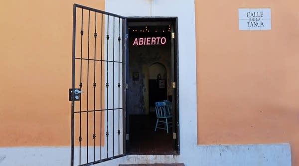 Puerto Ricans migrate to Florida for one thing: jobs